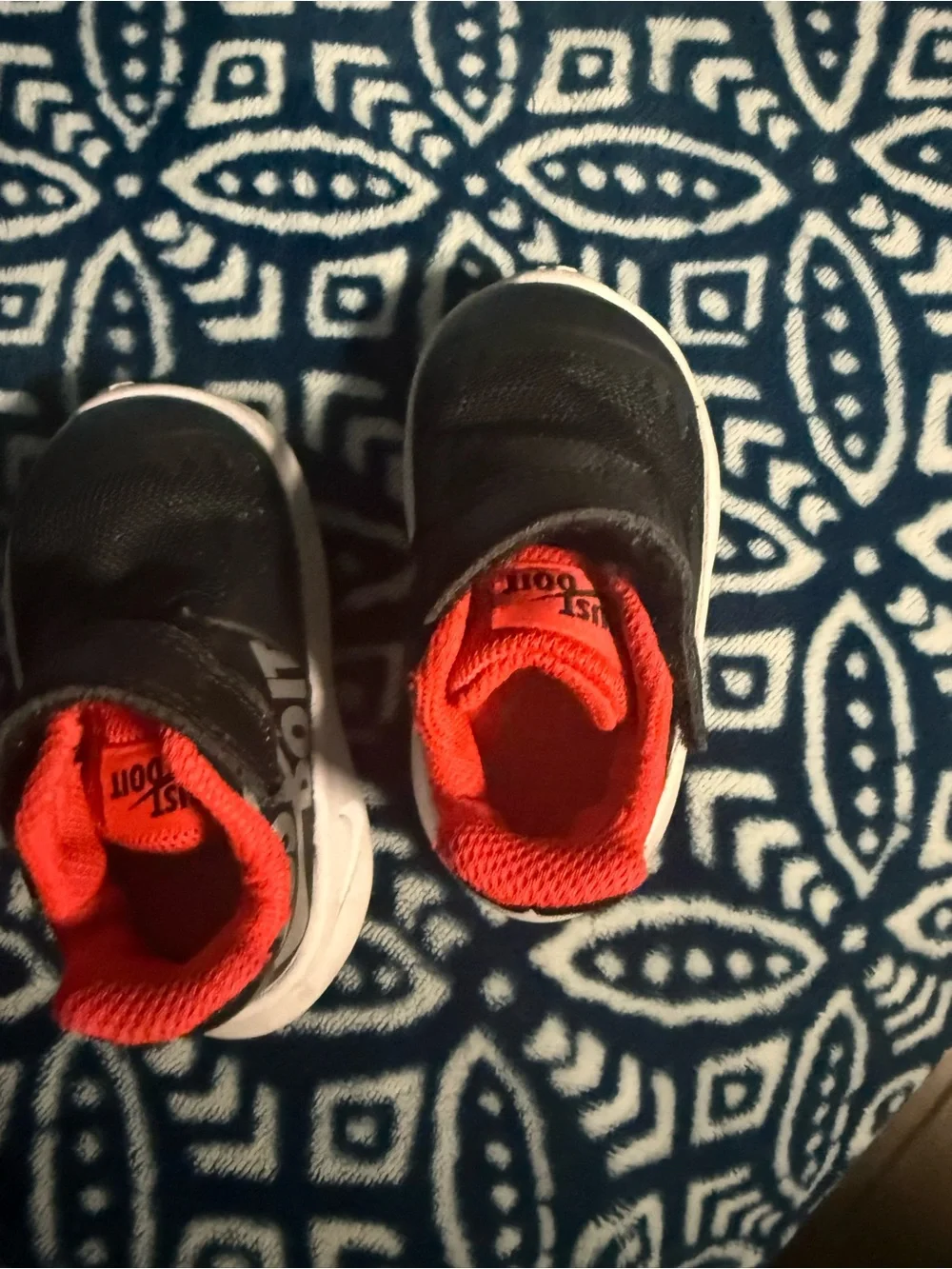 Nike Black and Red Toddler Slip-On Sneakers